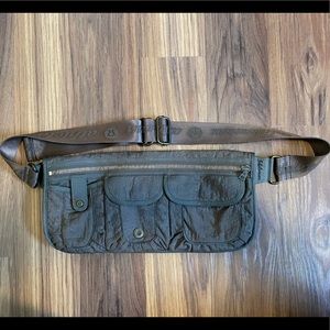 Lululemon dog walker fanny pack